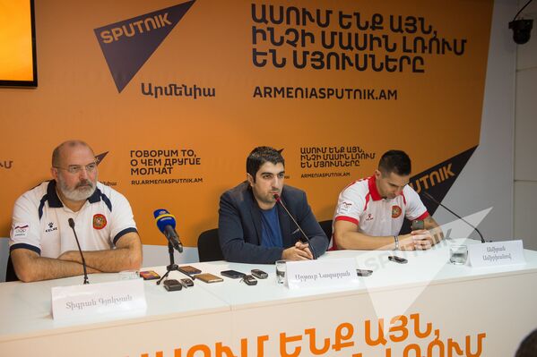 Пресс-конференция представителей баскетбольного клуба Урарту - Sputnik Армения