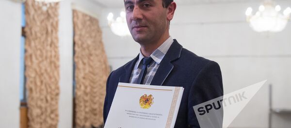 Արարատ Մովսիսյան Արարատ Մովսիսյան - Sputnik Արմենիա