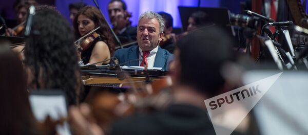 Четвертый международный музыкальный фестиваль имени Арама Хачатуряна. Ваагн Айрапетян - Sputnik Армения