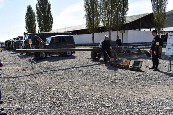 Показательные тренировки в однм из воинских частей РА Показательные тренировки в однм из воинских частей РА - Sputnik Արմենիա
