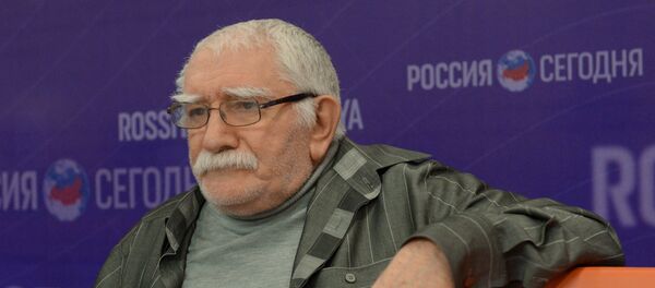известный российский и советский актер театра и кино Армен Джигарханян - Sputnik Армения