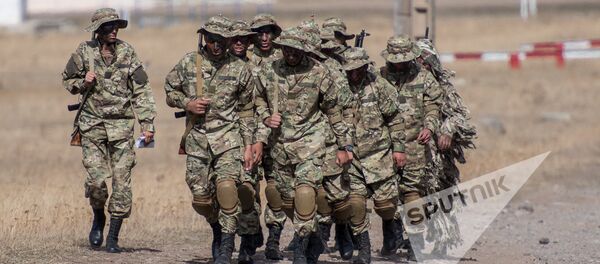 Совместные батальонные тактические учения военнослужащих российской военной базы ЮВО и военнослужащих ВС МО РА Совместные батальонные тактические учения военнослужащих российской военной базы ЮВО и военнослужащих ВС МО РА - Sputnik Արմենիա