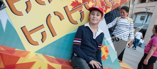 Прогулка по Еревану: встреча нового и старого в рамках 2798-летия “Эребуни-Ереван” Прогулка по Еревану: встреча нового и старого в рамках 2798-летия “Эребуни-Ереван” - Sputnik Армения