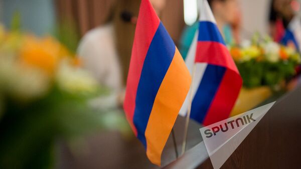 Հայաստանի ու Ռուսաստանի դրոշները - Sputnik Արմենիա