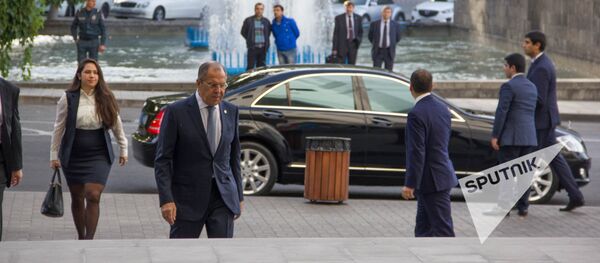 Совместное заседание СМИД, СМО и КССБ ОДКБ в Ереване. Сергей Лавров Совместное заседание СМИД, СМО и КССБ ОДКБ в Ереване. Сергей Лавров - Sputnik Армения