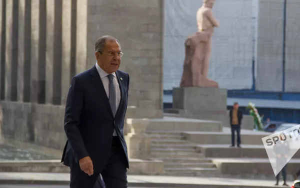 Совместное заседание СМИД, СМО и КССБ ОДКБ в Ереване. Сергей Лавров Совместное заседание СМИД, СМО и КССБ ОДКБ в Ереване. Сергей Лавров - Sputnik Армения
