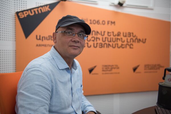 Режиссер, художник Арутюн Джинанян в гостях у радио Sputnik Армения - Sputnik Армения