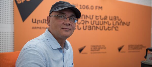Режиссер, художник Арутюн Джинанян в гостях у радио Sputnik Армения - Sputnik Армения