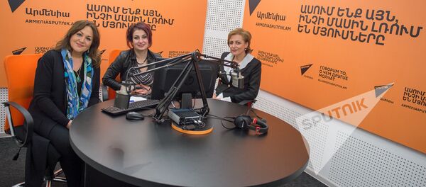 Сюзан Маргарян и Тигрануи Карапетян в гостях у радио Sputnik Армения Сюзан Маргарян и Тигрануи Карапетян в гостях у радио Sputnik Армения - Sputnik Արմենիա