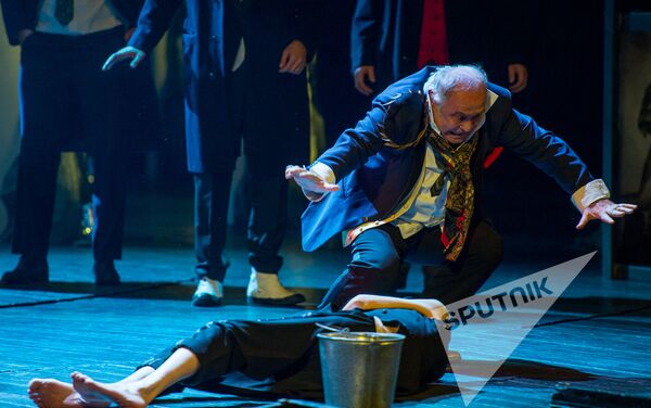 Театральный Шекспировский фестиваль в Ереване. Представление Юлий Цезарь - Sputnik Армения