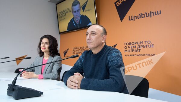 Видеомост на тему В хоккей играют настоящие армяне! - Sputnik Армения