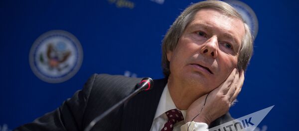 Джеймс Уорлик Джеймс Уорлик - Sputnik Արմենիա