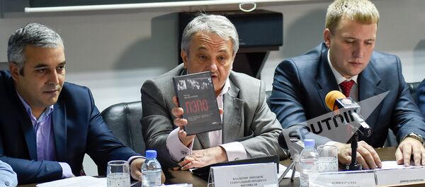 Пресс-конференция приуроченная кинофестивалью «Свидание с Россией. Свидание с Москвой». Владимир Пирожок - Sputnik Армения