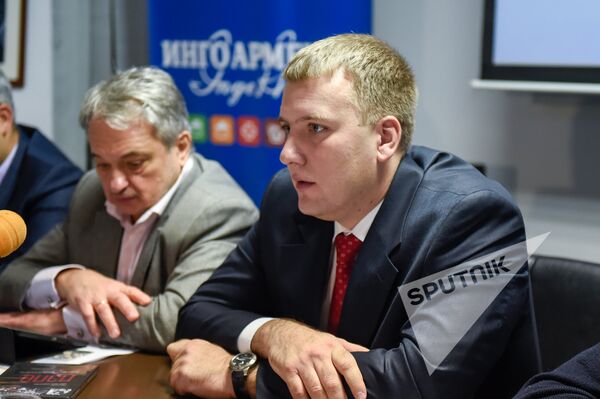 Пресс-конференция, приуроченная к кинофестивалю «Свидание с Россией. Свидание с Москвой». Марк Калинин Пресс-конференция, приуроченная к кинофестивалю «Свидание с Россией. Свидание с Москвой». Марк Калинин - Sputnik Արմենիա