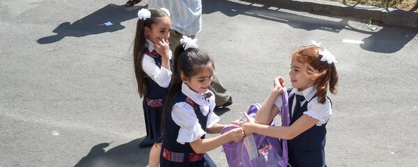 Первый раз в первый класс Первый раз в первый класс - Sputnik Армения