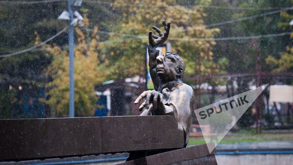 Առնո Բաբաջանյանի արձանը - Sputnik Արմենիա