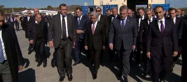 Президент Армении и глава правительства Грузии приняли участи в открытии нового КПП в Баграташене Президент Армении и глава правительства Грузии приняли участи в открытии нового КПП в Баграташене - Sputnik Армения