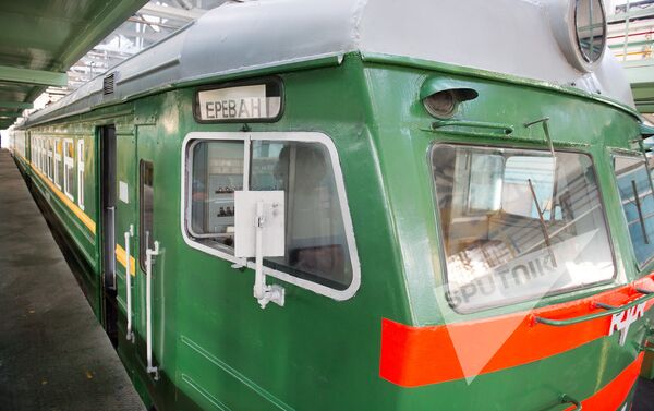 ЗАО Южно-кавказская железная дорога сдала в эксплуатацию электропоезд - Sputnik Армения