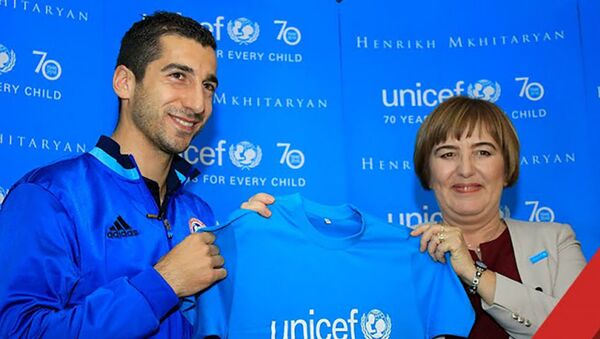 Генрих Мхитарян стал послом доброй воли ЮНИСЕФ в Армении - Sputnik Արմենիա