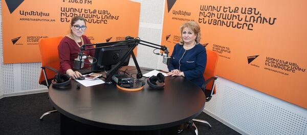 Наира Наапетян в гостях у радио Sputnik Армения Наира Наапетян в гостях у радио Sputnik Армения - Sputnik Արմենիա