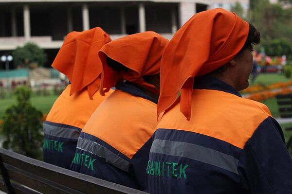 Работники компании Санитек - Sputnik Армения