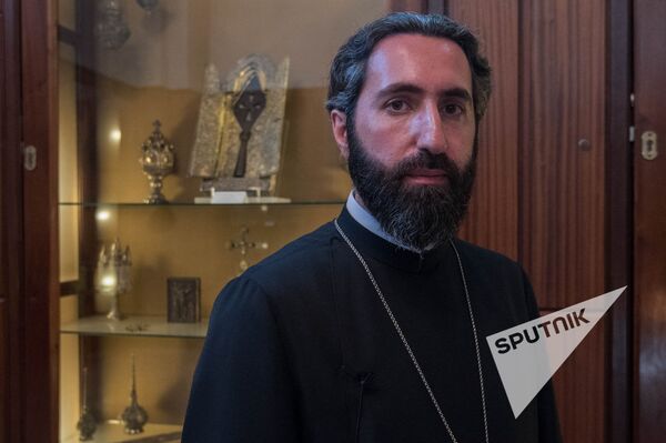 Иерей Асохик Карапетян - Sputnik Армения