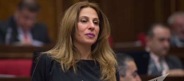 Заруи Постанджян - Sputnik Армения