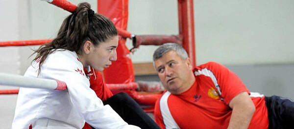 Ануш Григорян с тренером Ануш Григорян с тренером - Sputnik Армения