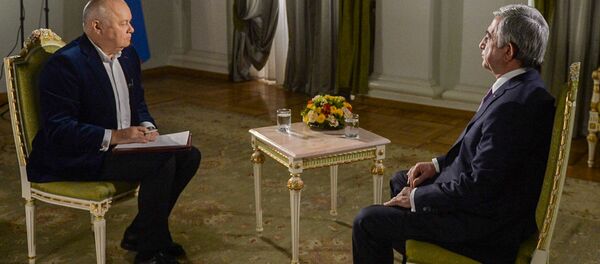 Президент Армении Серж Саргсян дал интервью генеральному директору МИА Россия сегодня Дмитрию Киселеву для Sputnik Армения - Sputnik Армения