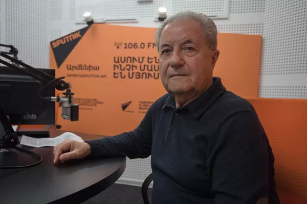 Дмитрий Атбашян Дмитрий Атбашян - Sputnik Армения