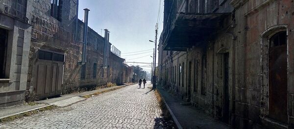 Дом семьи Абовенц, балкон которого заснят в фильме Танго нашего детства - Sputnik Армения