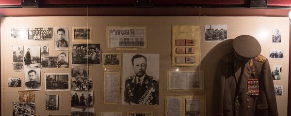 Музей ВОВ. Форма адмирала Исакова - Sputnik Армения