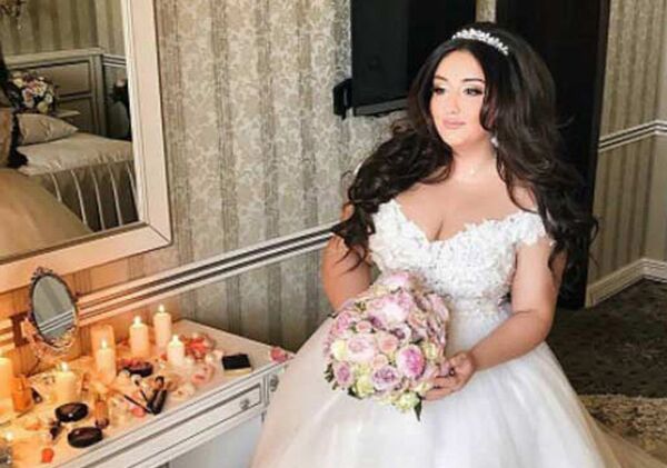 Гоар Аветисян в свадебном платье - Sputnik Армения