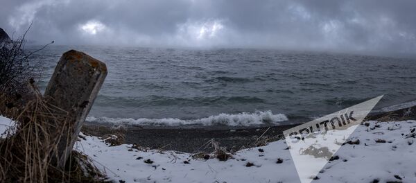 Озеро Севан зимой - Sputnik Արմենիա