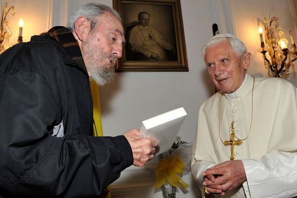 Фидель Кастро и Папа римский Бенедикт XVI в Гаване - Sputnik Армения