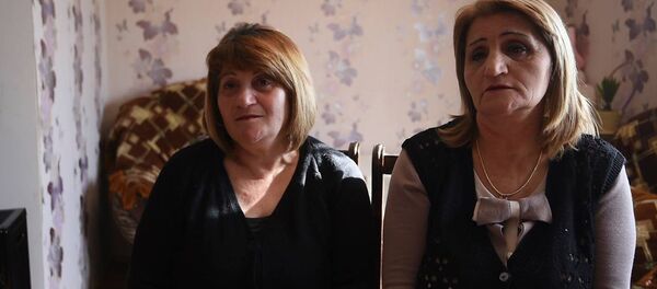 Пациентка доктора Кудзаева Аида Саакян рассказала об уникальной операции, поставившей ее на ноги после Спитакского землетрясения Пациентка доктора Кудзаева Аида Саакян рассказала об уникальной операции, поставившей ее на ноги после Спитакского землетрясения - Sputnik Армения