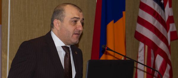 Смбат Саиян. П/к на тему единовременного пособия при рождении первого и второго ребенка, которое можно получить зарегистрировавшись на сайте epension.am Смбат Саиян. П/к на тему единовременного пособия при рождении первого и второго ребенка, которое можно получить зарегистрировавшись на сайте epension.am - Sputnik Արմենիա