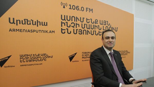 Камсар Бабинян в гостях у радио Sputnik Армения - Sputnik Արմենիա