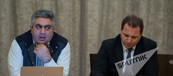 Рабочие обсуждения с заместителем министра обороны Давидом Тонояном (5 декабря 2016). Еревaн - Sputnik Армения