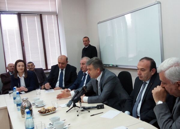 Визит премьер-министра РА Карена Карапетяна в Гюмри Визит премьер-министра РА Карена Карапетяна в Гюмри - Sputnik Արմենիա