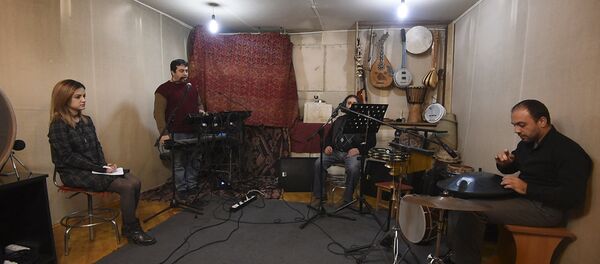 Группа GATA исполняет армянскую народную песню &quot;Молитва&quot; - Sputnik Армения