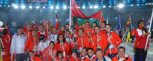 Белорусская сборная на церемонии завершения ОИ-2016 Белорусская сборная на церемонии завершения ОИ-2016 - Sputnik Армения