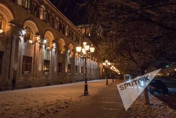 Գիշերային ու ձմեռային Երևանը - Sputnik Արմենիա