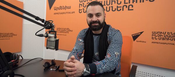 Мгер в гостях радио Sputnik Мгер в гостях радио Sputnik - Sputnik Արմենիա