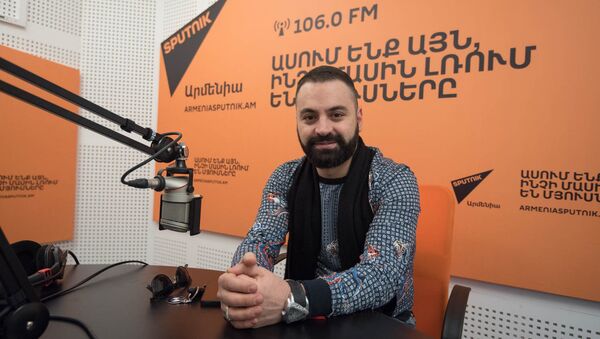 Мгер в гостях у радио Sputnik Армения - Sputnik Արմենիա