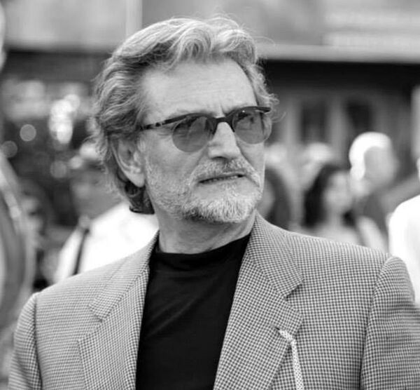 Требуют уважения! Творческий коллектив армянского театра Амазгаин начинает забастовку - Sputnik Армения