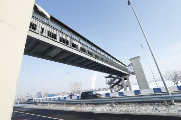 Серж Саргсян присутствовал на церемонии открытия новой дороги, связывающей проспект Аршакуняц - улицу Шираки - Арташатское шоссе Серж Саргсян присутствовал на церемонии открытия новой дороги, связывающей проспект Аршакуняц - улицу Шираки - Арташатское шоссе - Sputnik Արմենիա