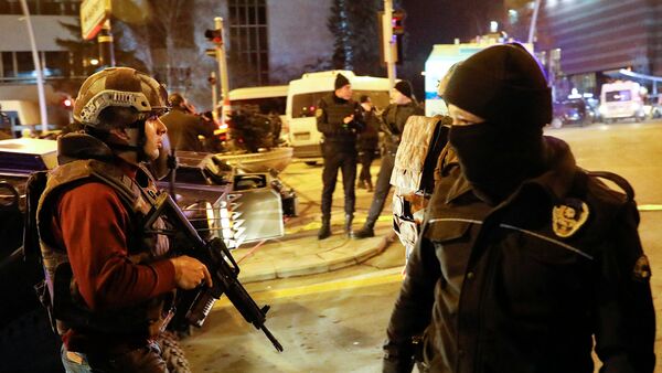 Полиция Турции на месте убийства посла России в Турции - Sputnik Армения