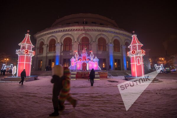 Ազատության հրապարակում Սառցե քաղաք է «կառուցվել» - Sputnik Արմենիա
