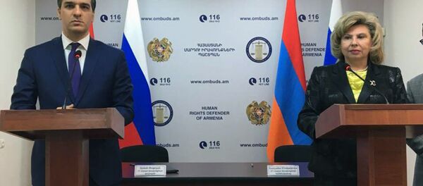 Омбудсмен Армении Арман Татоян и Уполномоченный по правам человека в РФ Татьяна Москалькова Омбудсмен Армении Арман Татоян и Уполномоченный по правам человека в РФ Татьяна Москалькова - Sputnik Արմենիա